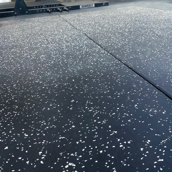 Pavimento – 1x1m | Espessura 20mm | Preto com salpicos brancos